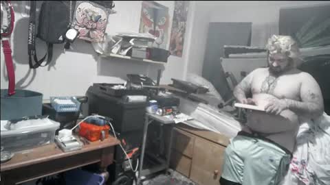 Snapshot of kinkybiguy14 chatting on 06-24-26, 03:38 Kinky Cassie online show from 06-24-26, 03:38