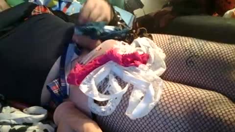 kinkycd0 online show from 06-19-26, 02:43