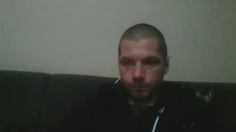 Snapshot of kinkycouple147 chatting on 05-01-26, 06:34 kinkycouple147 online show from 05-01-26, 06:34