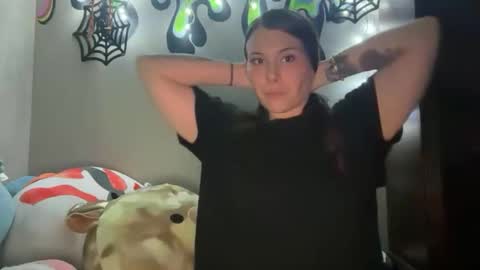 kinkycreative online show from 11-14-25, 01:37