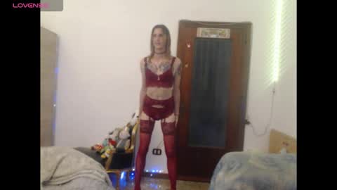 Snapshot of kinkyerikat chatting on 10-16-25, 12:00 Anya online show from 10-16-25, 12:00