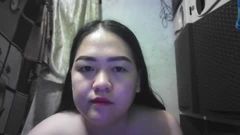 Snapshot of kinkyhotcumm chatting on 09-30-25, 02:11 KAREN online show from 09-30-25, 02:11