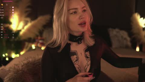 kinkylina_ online show from 01-20-25, 10:07