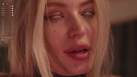 kinkylina_ online show from 02-01-25, 04:22