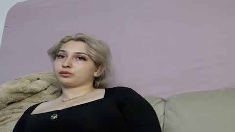Snapshot of kinkyrebecca chatting on 03-27-26, 10:31 Rebecca online show from 03-27-26, 10:31
