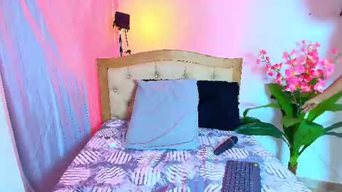 Isabella  online show from 08-01-26, 01:21