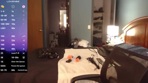 kinkywolf87 online show from 12-20-24, 05:08