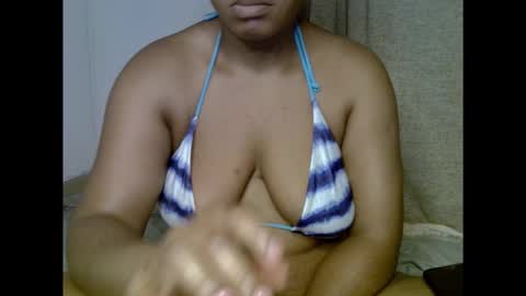 Snapshot of kinkyxxjuice chatting on 10-28-25, 02:37 kinkyxxjuice online show from 10-28-25, 02:37