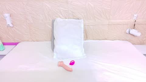 Snapshot of kinkyy_redhead chatting on 05-07-26, 11:26 kinkyy_redhead online show from 05-07-26, 11:26