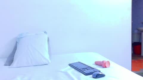 Snapshot of kinkyy_redhead chatting on 05-14-26, 11:50 kinkyy_redhead online show from 05-14-26, 11:50