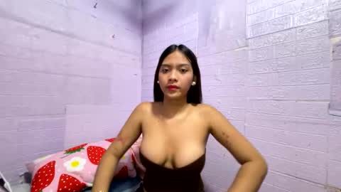 Snapshot of kinnalicous chatting on 07-09-26, 03:27 kinnalicous online show from 07-09-26, 03:27