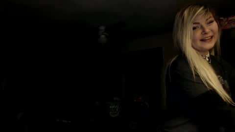 Snapshot of kipsy420 chatting on 03-06-25, 09:03 Kipsy Rose online show from 03-06-25, 09:03