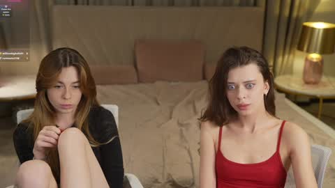 Sweet girls online show from 09-30-25, 08:36