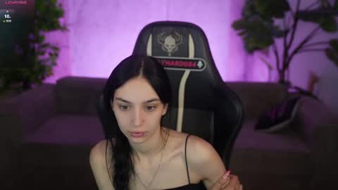 Snapshot of kira0541 chatting on 06-16-26, 06:49 Sweet girls online show from 06-16-26, 06:49