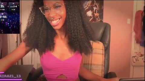 Snapshot of kira21_13 chatting on 09-28-25, 01:55 Kira21 13 online show from 09-28-25, 01:55
