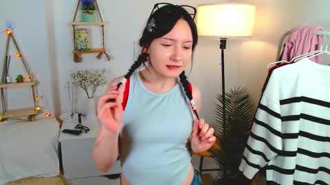 Kira online show from 11-07-25, 07:47