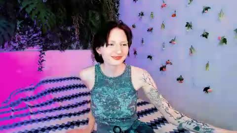Snapshot of kira__cutie chatting on 06-19-26, 09:18 Kira online show from 06-19-26, 09:18