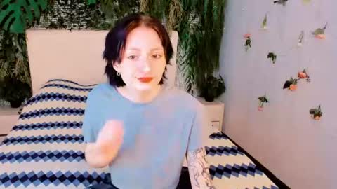 Snapshot of kira__cutie chatting on 07-05-26, 07:32 Kira online show from 07-05-26, 07:32