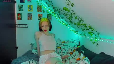Snapshot of kira__cutie chatting on 07-30-26, 08:46 Kira online show from 07-30-26, 08:46