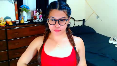 Snapshot of kira_amethyst chatting on 03-20-26, 02:16 KIRA online show from 03-20-26, 02:16