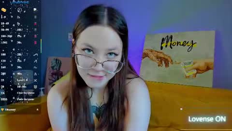 Snapshot of kira_be11 chatting on 06-26-26, 04:06 Kira Be11 online show from 06-26-26, 04:06
