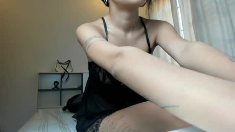 Kira online show from 12-25-24, 04:54