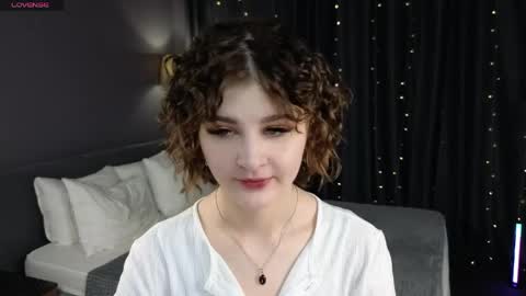 Kira online show from 06-06-26, 12:05