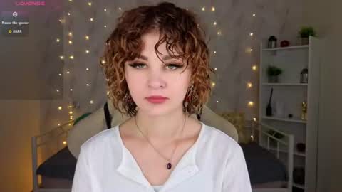 Kira online show from 07-08-26, 12:04