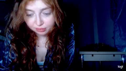 Snapshot of kira_foxy_ chatting on 11-17-25, 07:58 Kira online show from 11-17-25, 07:58