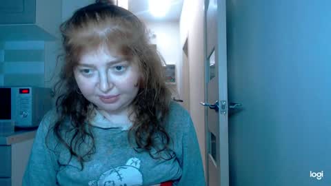 Snapshot of kira_foxy_ chatting on 04-23-26, 12:29 Kira online show from 04-23-26, 12:29