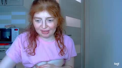 Snapshot of kira_foxy_ chatting on 06-22-26, 01:30 Kira online show from 06-22-26, 01:30