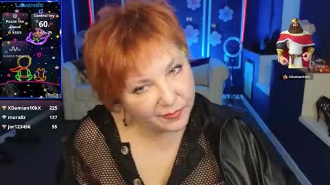 Kira Kennet online show from 10-20-25, 01:22