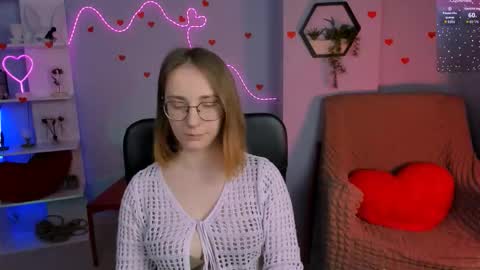 Snapshot of kira_kisses_ chatting on 02-20-26, 01:22 Kira online show from 02-20-26, 01:22