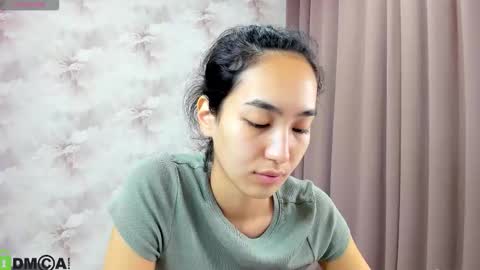 Aura online show from 10-01-25, 04:07