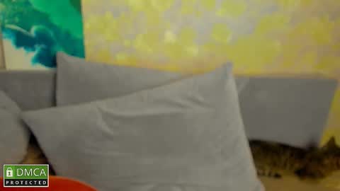 Kira  online show from 11-05-25, 10:54