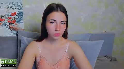 Snapshot of kira_moon_1 chatting on 06-17-26, 06:53 Kira online show from 06-17-26, 06:53