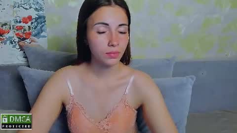 Snapshot of kira_moon_1 chatting on 06-20-26, 06:22 Kira online show from 06-20-26, 06:22