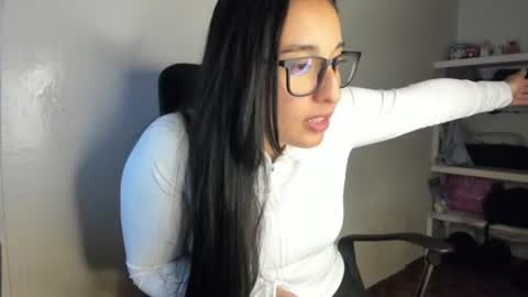 Snapshot of kira_stormm58 chatting on 06-10-26, 12:22 kira stormm58 online show from 06-10-26, 12:22