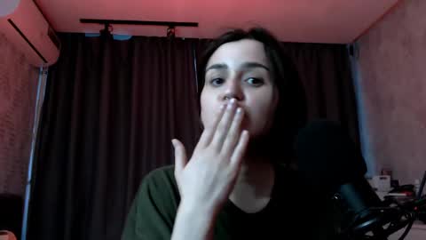Kira  follow me  online show from 05-16-26, 12:29