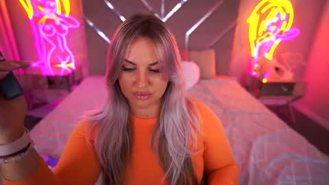 Kira online show from 09-21-25, 08:21