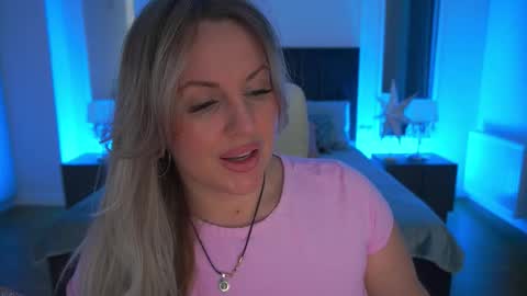 Snapshot of kiracandys chatting on 02-03-26, 10:15 Kira online show from 02-03-26, 10:15