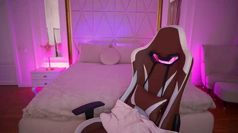 Snapshot of kiracandys chatting on 02-08-26, 10:24 Kira online show from 02-08-26, 10:24