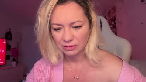 Snapshot of kiradivine chatting on 12-07-24, 12:56 KiraDivine online show from 12-07-24, 12:56