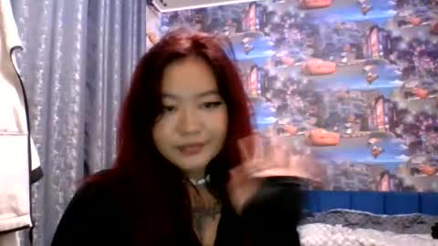 Snapshot of kiradrip chatting on 09-18-25, 05:48 Kira online show from 09-18-25, 05:48