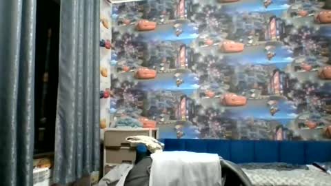 Snapshot of kiradrip chatting on 09-20-25, 07:04 Kira online show from 09-20-25, 07:04