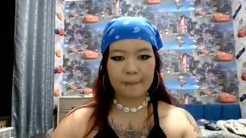 Snapshot of kiradrip chatting on 10-21-25, 08:53 Kira online show from 10-21-25, 08:53