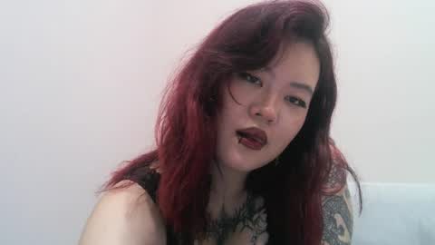 Snapshot of kiradrip chatting on 06-21-26, 06:54 Kira online show from 06-21-26, 06:54