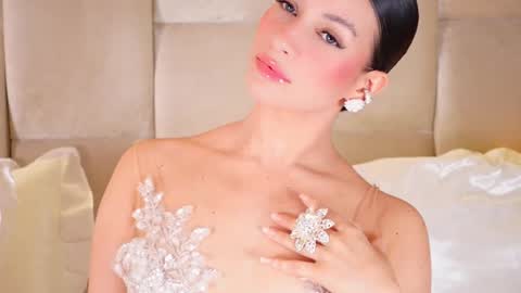 kira online show from 11-28-25, 01:41