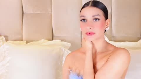 Snapshot of kirakayleigh chatting on 12-22-25, 02:30 kira online show from 12-22-25, 02:30