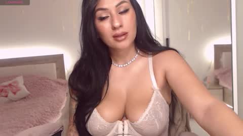 Snapshot of kiramaes chatting on 02-16-26, 10:22 kiramaes online show from 02-16-26, 10:22